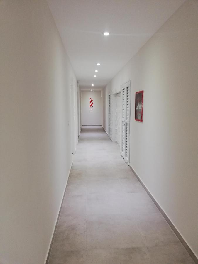 Cq Mitre Aparthotel ปูแอร์โตมาดริน ภายนอก รูปภาพ